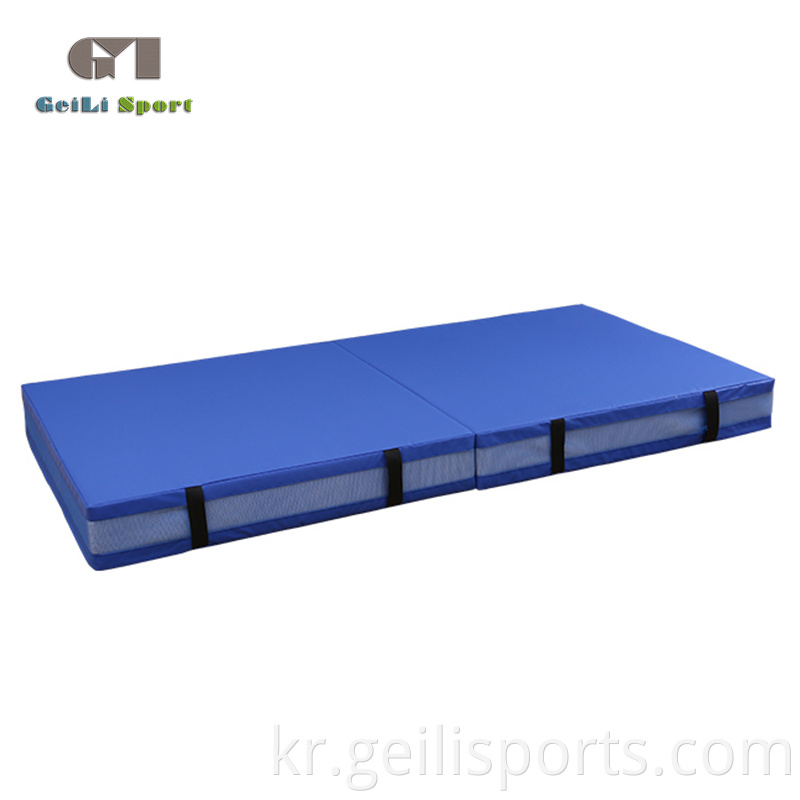 large crash mat